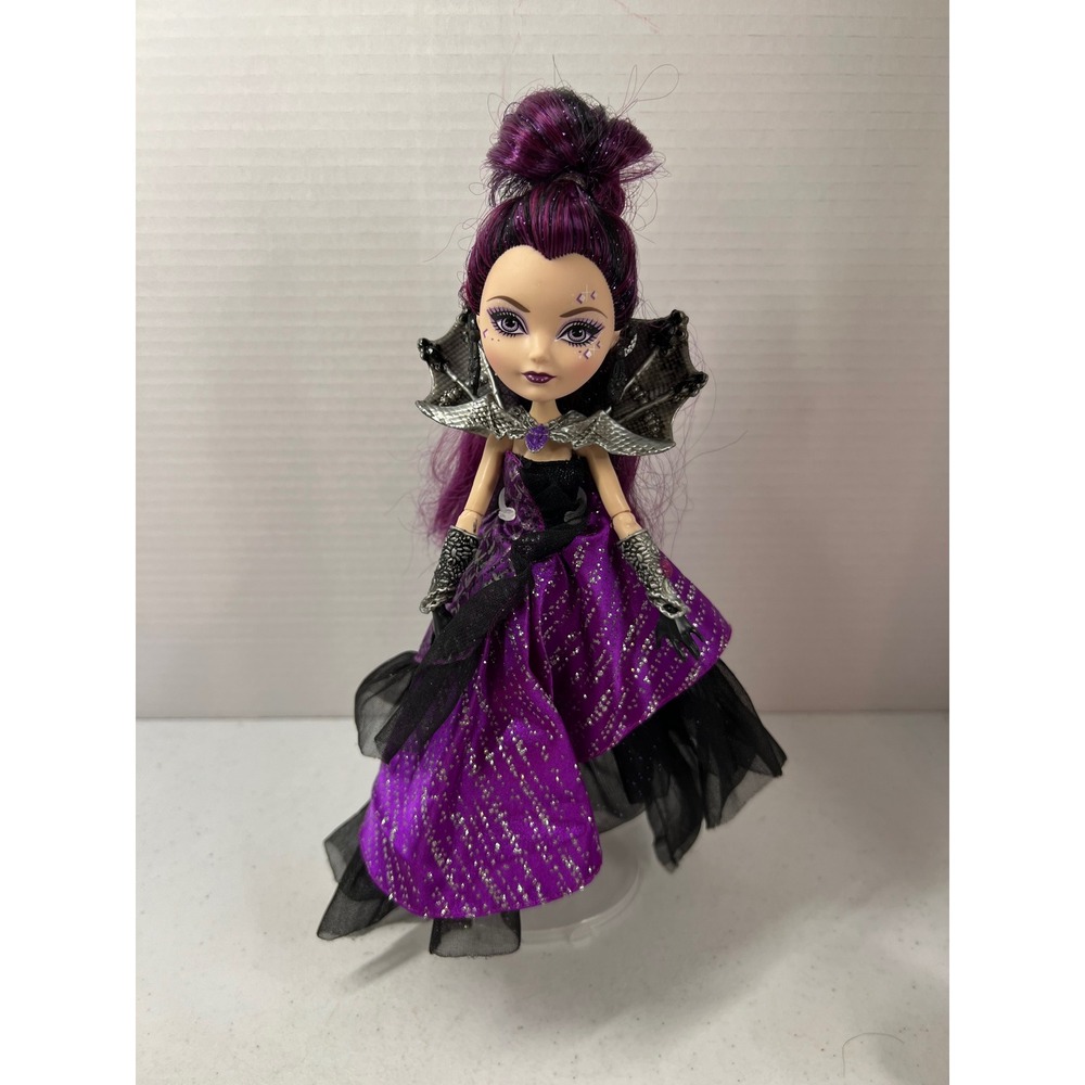 Ever After High Raven Queen Thronecoming Doll Purple Gown Silver Accessories